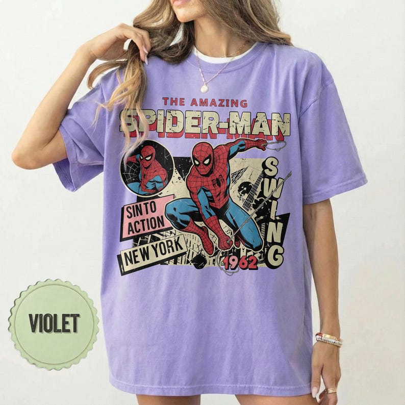 Op de afbeelding: Een rustiek houten bord met de tekst "Welcome to our home" in witte letters. Het bord heeft een verweerde afwerking en een eenvoudig, uitnodigend ontwerp.