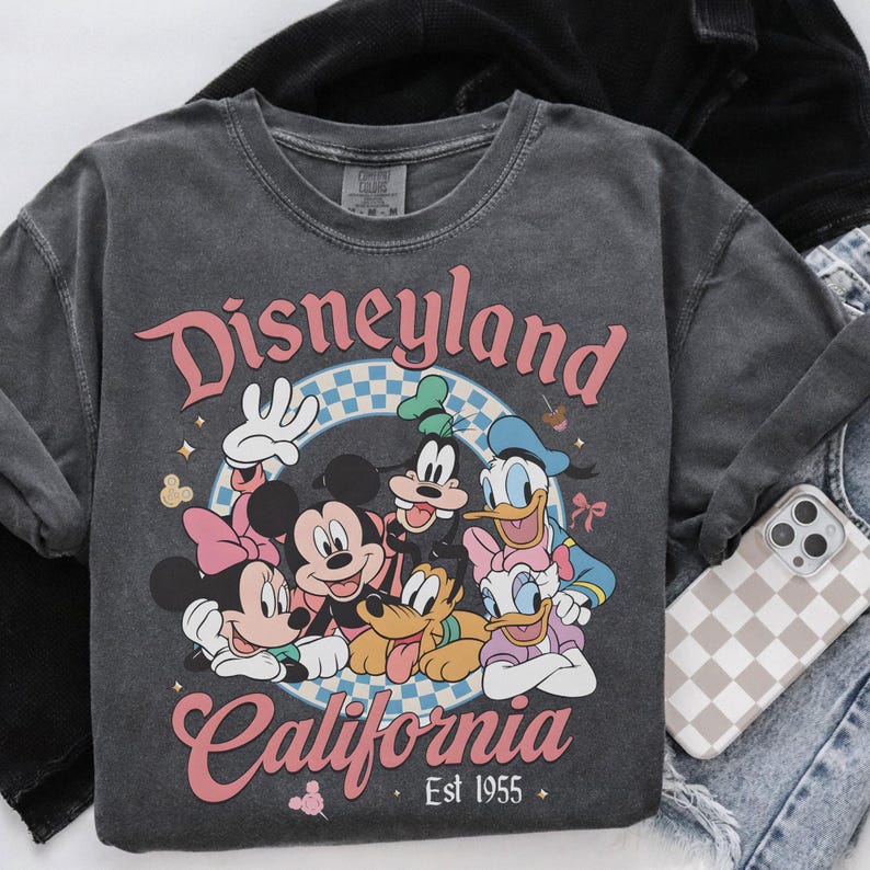 May include: A rustic wooden sign with the text "Welcome to our home" in a handwritten style. The sign is rectangular, with a distressed finish, and features a simple, inviting design. It's suitable for indoor or outdoor use.