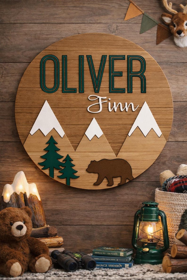 Berg Bäume Bär Baby Kinderzimmer Namensschild Digital Cut File Laser Holz svg pdf jpg dxf Schneidevorlage Türschild Bild 2