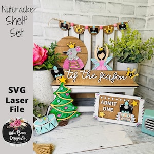 Weihnachten Nussknacker Tis the Season Shelf Sitter Tiered Tablett Set SVG Holz Glowforge Digital Cut Datei Laser Holzschnitt austauschbar