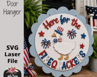 Hier für die Firequackers Firecrackers Gans Vaterländische Blumen Türhänger Schild Digital Cut File Laser Holz Runde Schneide SVG Vorlage