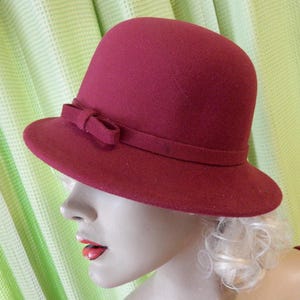Hat, Cloche, Maroon, 1920's style