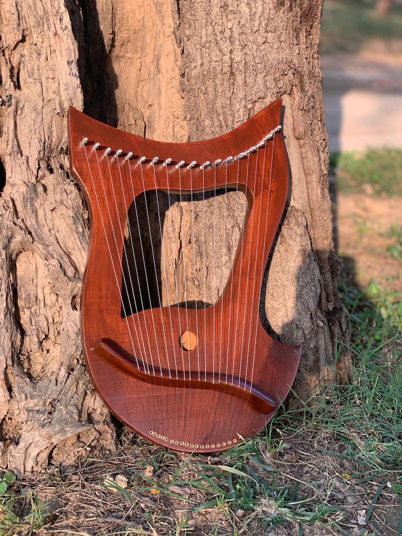 18-strängad lyraharpa i rosenträ - Handgjord keltisk lyraharpa för nybörjare och proffs med stämnyckelväska och strängset bild 4