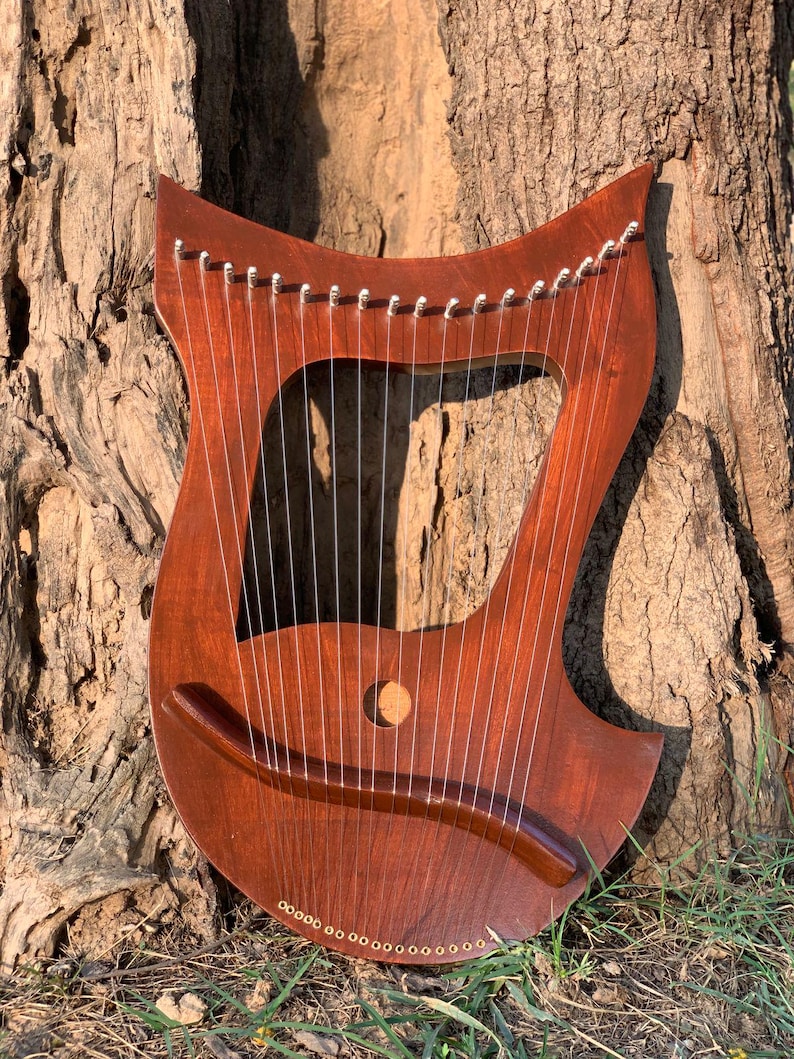 18-strängad lyraharpa i rosenträ - Handgjord keltisk lyraharpa för nybörjare och proffs med stämnyckelväska och strängset bild 8