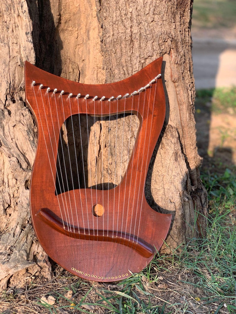 18-strängad lyraharpa i rosenträ - Handgjord keltisk lyraharpa för nybörjare och proffs med stämnyckelväska och strängset bild 2