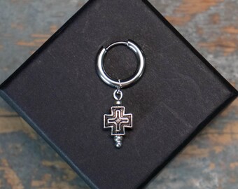 Zilveren kruisoorbel – Biker Rock Style-sieraden, rocksieraden voor hem, handgemaakt rustiek cadeau voor oorbellen