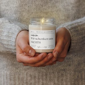 smells like NIchts gift soya candle