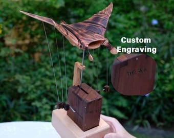 Wooden Manta Ray Automata Kinetic Sculpture Gift Handcrafted Wood Desk Toy Custom Engraved Ocean Decor Whale Stingray Moving Toy for kids