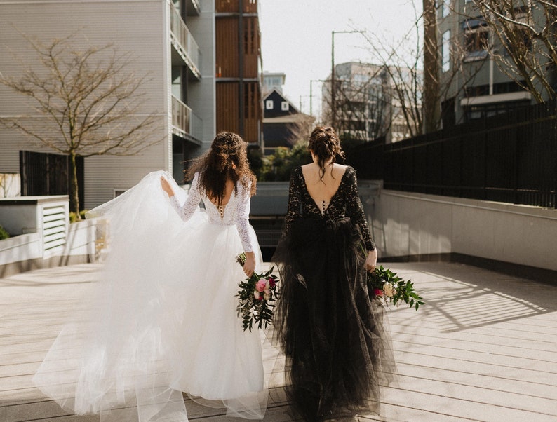 Wedding dress long sleeves lace and tulle skirt with a slit available. Feminine and comfortable image 5