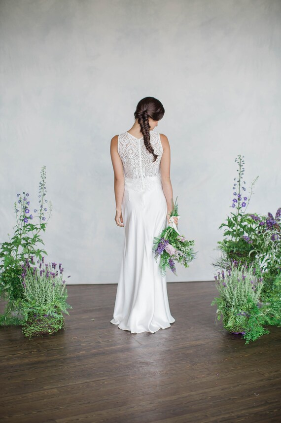 lace top sleeveless wedding dress Off White Lace Strapless Bridal Dress JB39733