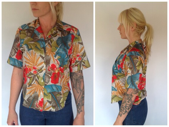 Groovy 1980s Hawaiian Floral Print Blouse
