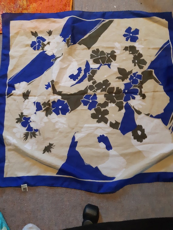 Unusual vintage headscarf