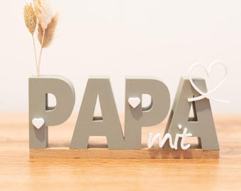 DAD with Heart – Personalized Dad Stand Made of Oak Wood, Gift with Name for Father's Day, Birthday, or Birth