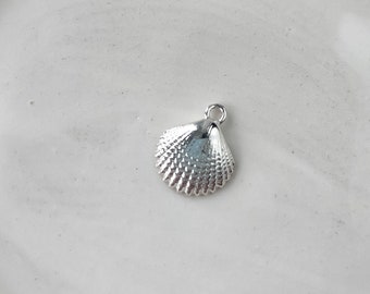 Sterling Silver Shell Charm, Beach Charm, Summer Fashion Accessory, Ocean Lover Gift, Mermaid Charm, Shell Jewelry 11x13mm (1 piece)