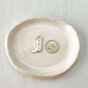 Enamel White Cowboy Boots Charm Gold Tone, Enamel Jewelry, Gift for Her, Country Style, Cowgirl Accessory, White Pendant 16x23mm 1 piece image 2