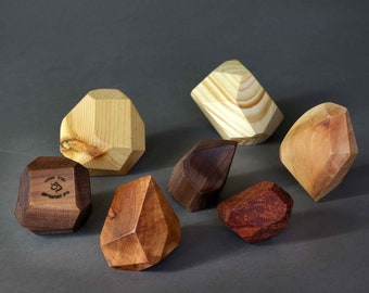 Blocs d'équilibrage en bois, pierres de construction en bois, blocs Tumi Ishi, jouet Montessori, ensemble de 7 blocs de construction pour bébé, jouet à empiler, jeu de famille