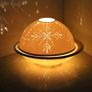 Snow flake Tea light holder made of porcelain, porcelain lantern, candle night light, romantic lighting, Lithophone light image 6