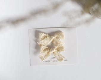Lace bow set, hair bow, baby bow, hair clip