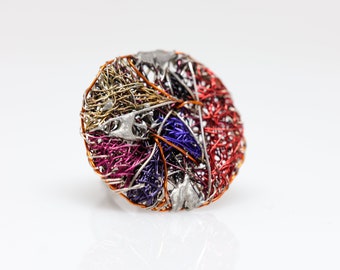 Contemporary ring sculpture art jewelry, Big statement ring round, Disc ring colorful, Wire circle ring silver