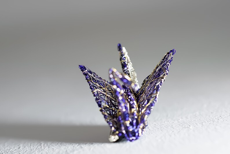Origami crane pin, Crane brooch, Origami jewelry sculpture wire bird art brooch, Modern statement gift image 3