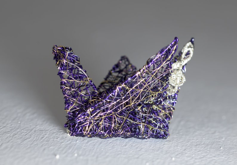 Origami crane pin, Crane brooch, Origami jewelry sculpture wire bird art brooch, Modern statement gift image 4