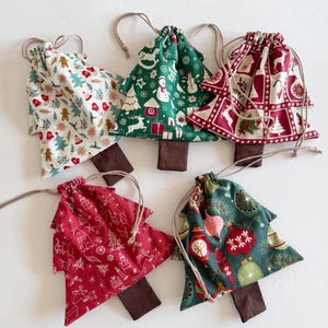 Christmas Tree Gift Pouch Sewing Pattern( VIDEO TUTORIAL)