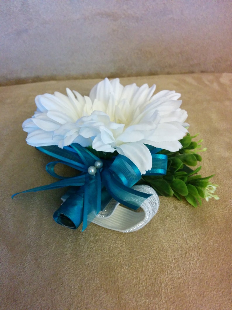 Wedding Silk White Gerbera Daisy Corsage Silk Wedding - Etsy Canada