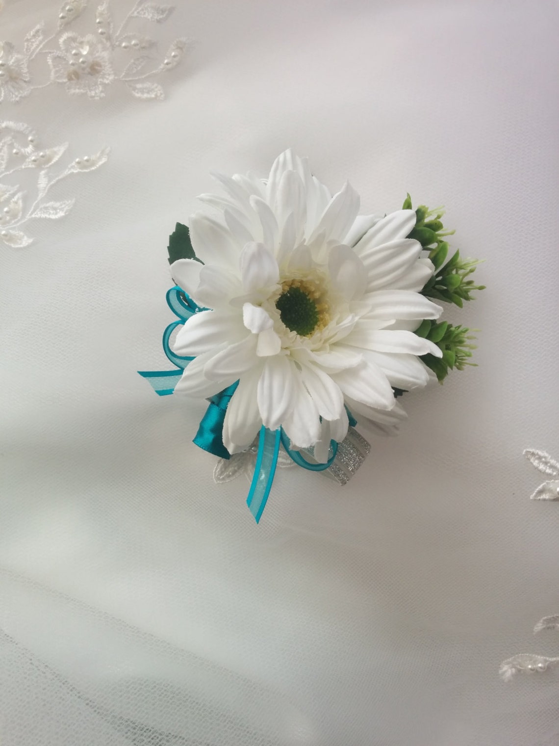 Wedding Silk White Gerbera Daisy Corsage Silk Wedding - Etsy Canada