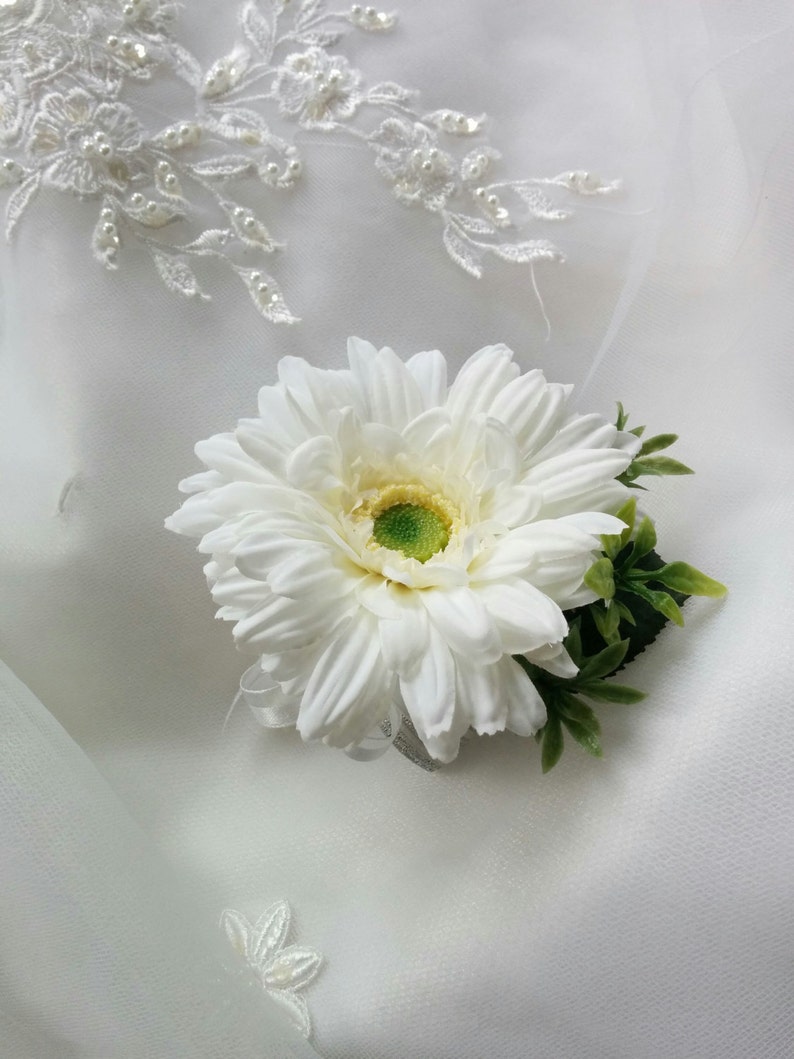 Wedding Silk White Gerbera Daisy Corsage Silk wedding | Etsy