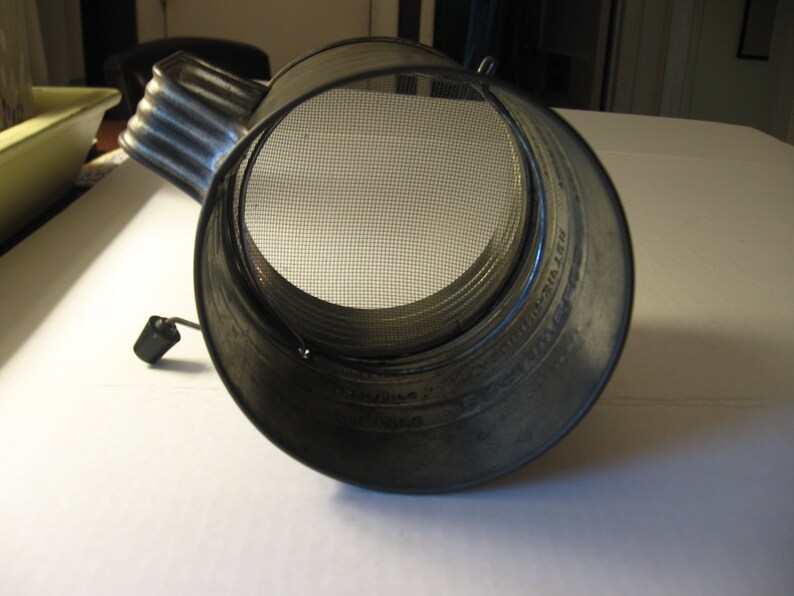 Bromwell/'s Measuring Flour Sifter 5 Cups