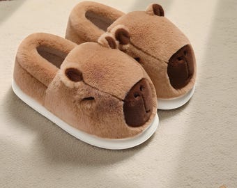 Pantuflas de peluche de capibara / Zapatillas de casa de animales peludos