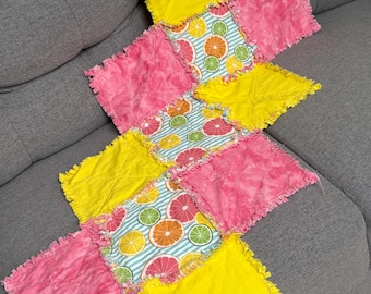 Raggedy cotton table runners