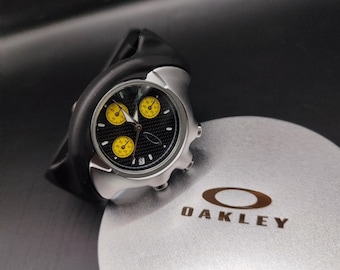Reloj Oakley estilo Detonator – Reloj futurista Y2K con esfera de cronógrafo negra y amarilla
