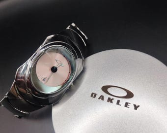 Oakley Timebomb Style Watch – Polished Steel Pink Dial Futuristic Y2K Minimal Wristwatch