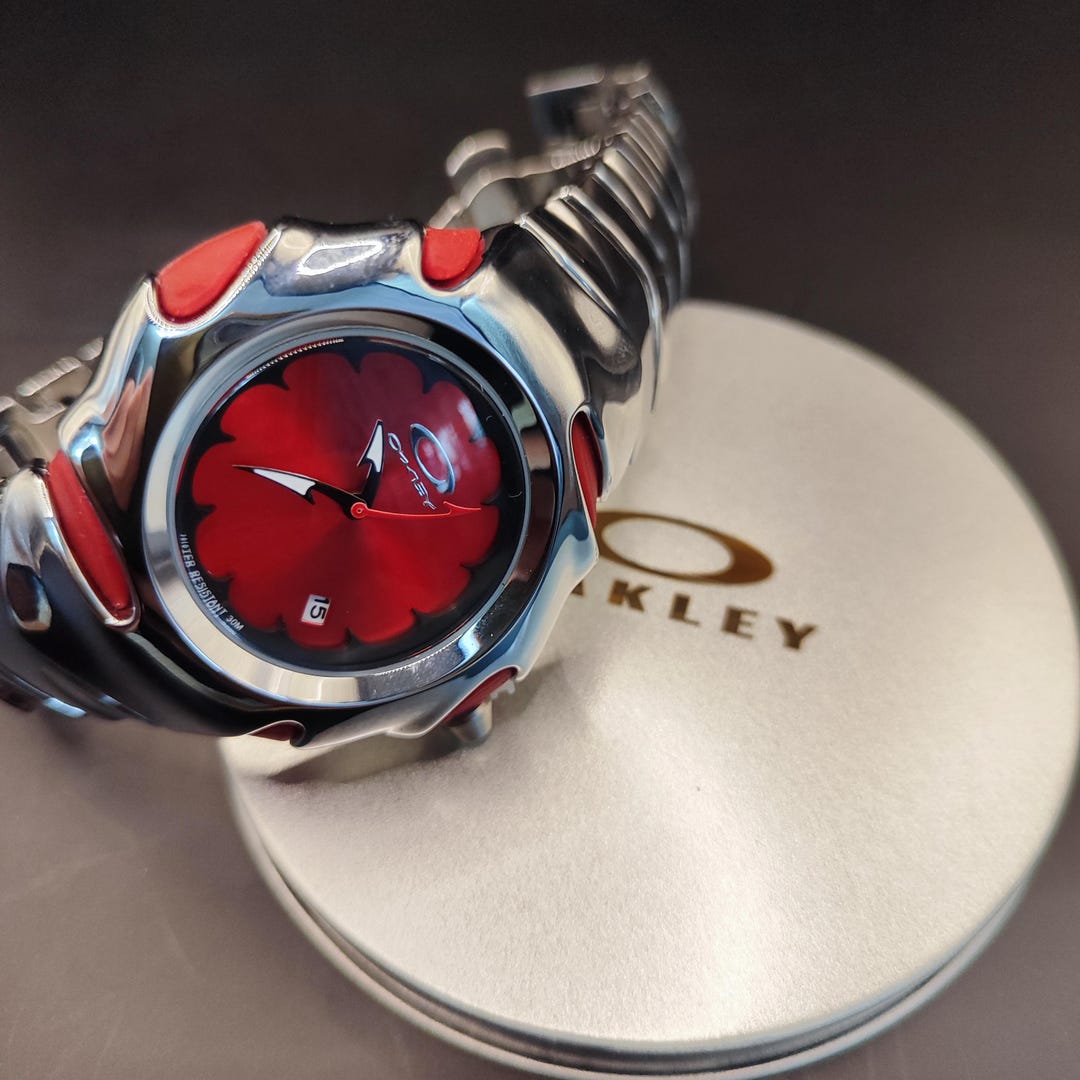 Oakley Blade Style Watch – Futuristic Y2K Red Flower Dial Silver