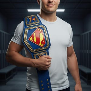 Cinturão de campeão do Superman e Batman feito à mão (estilo WWE), cinto de título colecionável personalizado da DC para exibição.