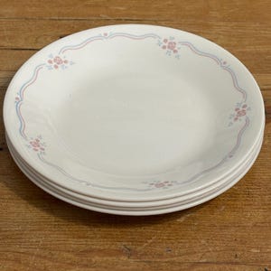 Vintage Corelle by Corning, salad dessert plates, English Breakfast pattern, replacements, 6 3/4” wide, set of 4.
