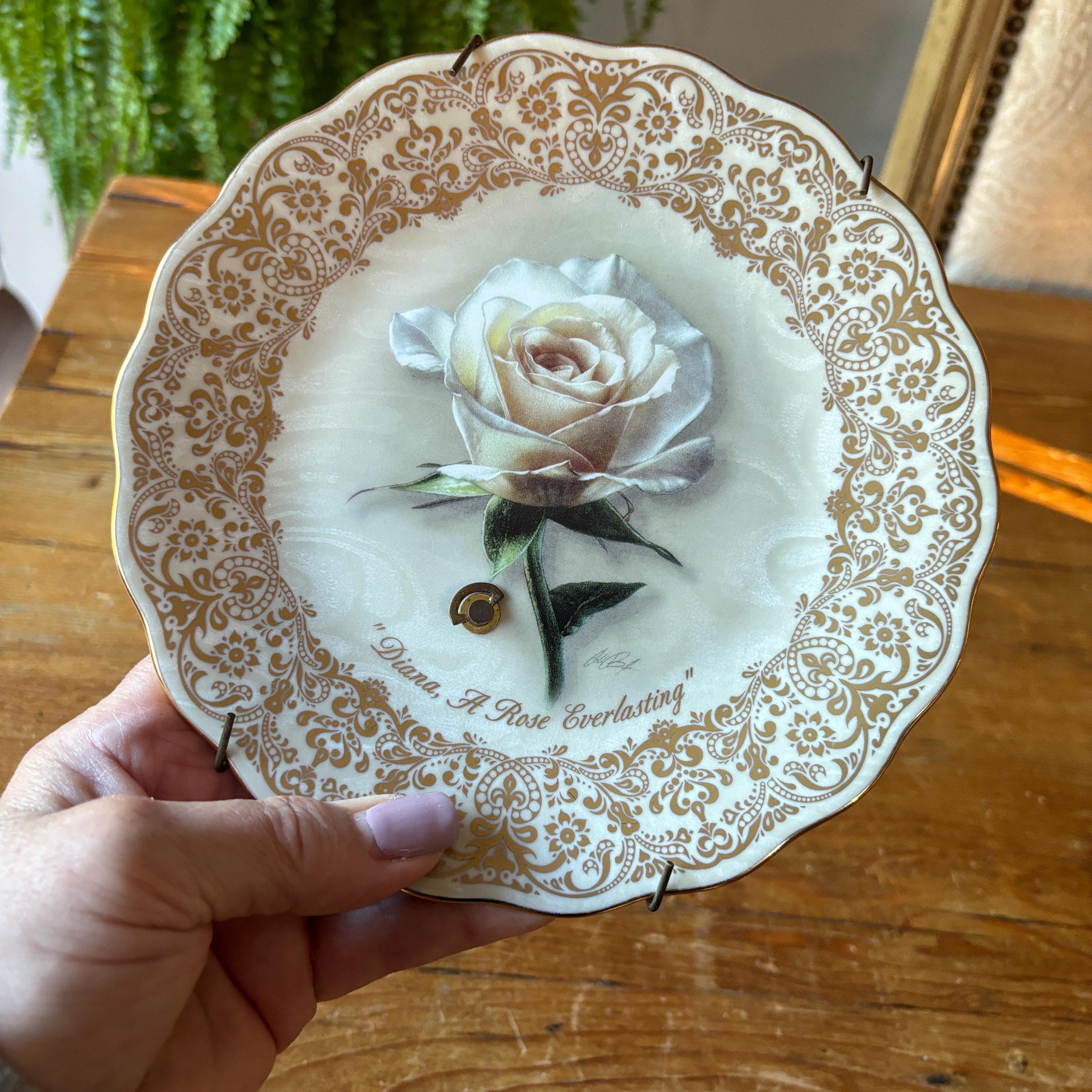 【 ・ローズエレガンス】ヴィンテージ・プレート×5・金彩 Vintage Bradford Exchange Plate, Remembering Englands Rose Edition