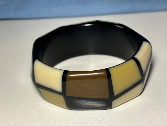 Vintage MCM Lucite bangle bracelet, black cream l… - image 7