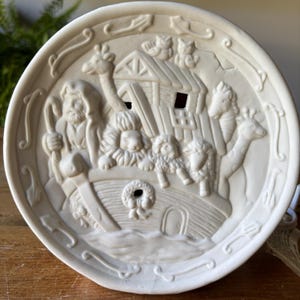 Noah’s Ark Nightlight, lamp, ceramic round lamp, kids room nightlight, giraffes, lions, sheep, Noah and animals in the Ark on water.