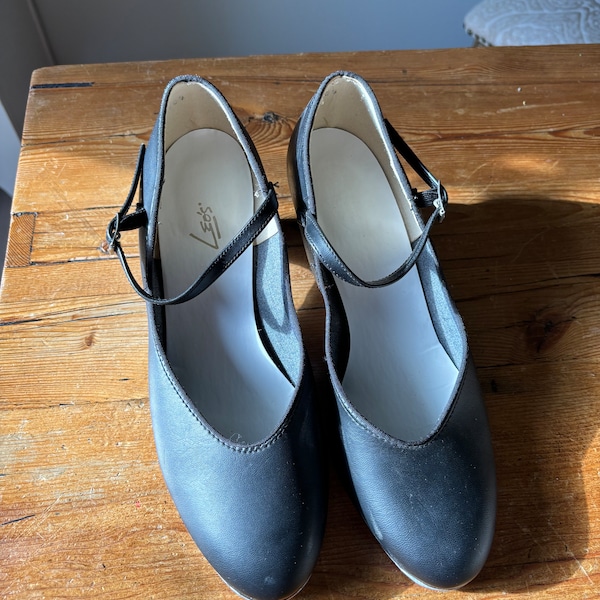 Vintage dance shoes, Leo’s Tone Master Shoe, leather, size 7 medium, Made in the USA, gift for Dancer, Dance Class shoes