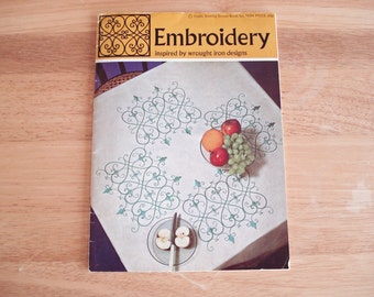 Vintage EMBROIDERY By Coats Sewing Group IRON DESIGNS Book Issue 1024.