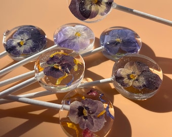 Homemade Real Flower Lollipops | Sugar-Free Isomalt Candy | Edible Floral Lollipops in Apple, Vanilla, Cherry & More Flavors
