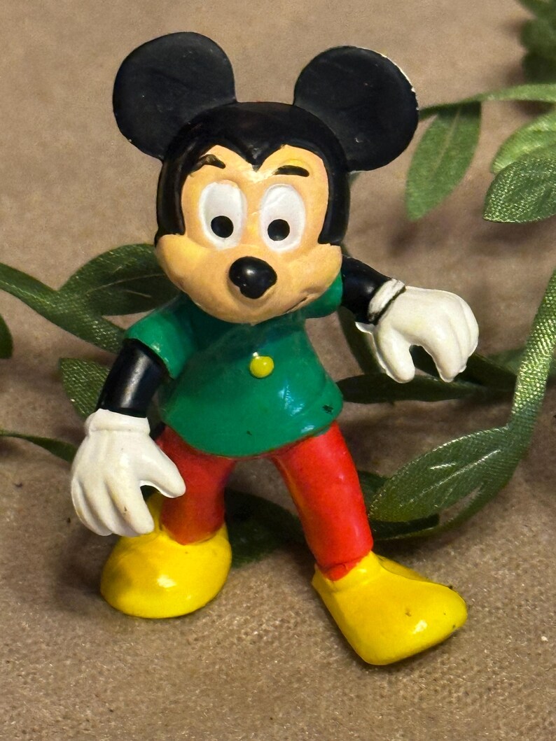 Vintage 1980s Durham Disney PVC Figures - Saluting Donald Duck & Green Shirt Mickey Mouse Set image 2