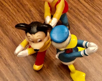 Vintage Walt Disney Productions Closed Hands Clasper Figures