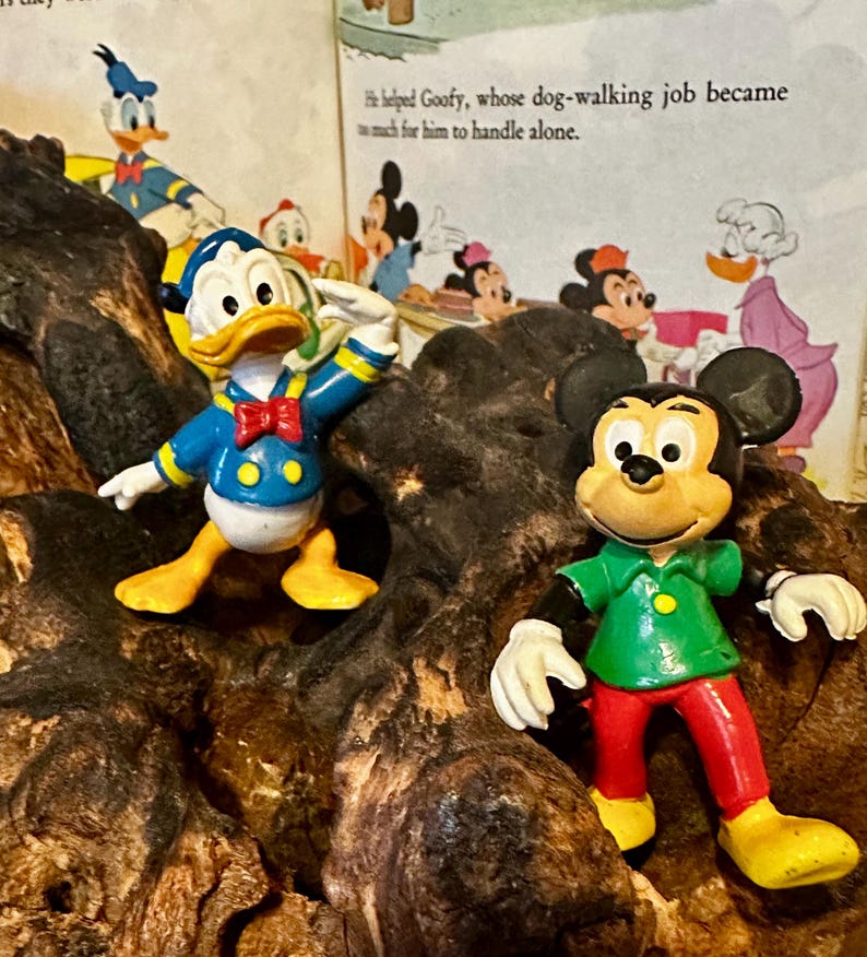 Vintage 1980s Durham Disney PVC Figures - Saluting Donald Duck & Green Shirt Mickey Mouse Set image 5