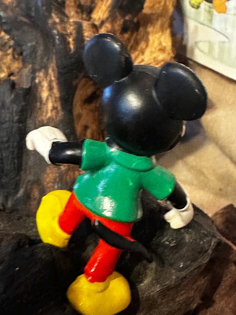 Vintage 1980s Durham Disney PVC Figures - Saluting Donald Duck & Green Shirt Mickey Mouse Set image 7