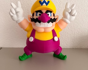 Wario-figuur gemaakt met een Super Mario 3D-print, 27 cm hoog.
