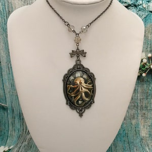 Krakens Charm pendant