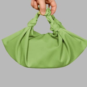 Lindgrün Hochzeit Furoshiki Satin Knot Handtasche, Abend Satin Knot Tasche Satin, Event Satin Clutch Bag, Smaragd, Weiß, Elfenbein, Schwarz